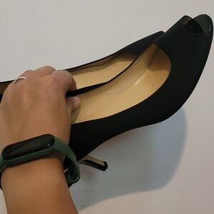 Bruno Magli Women's 9.5 black peep toe heels